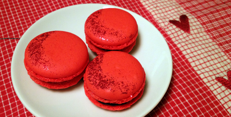 Macarons with christmas spices